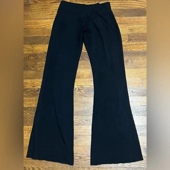 Bleusalt The Kaia Pant
Bleusalt Size 3/L - Picture 3 of 5